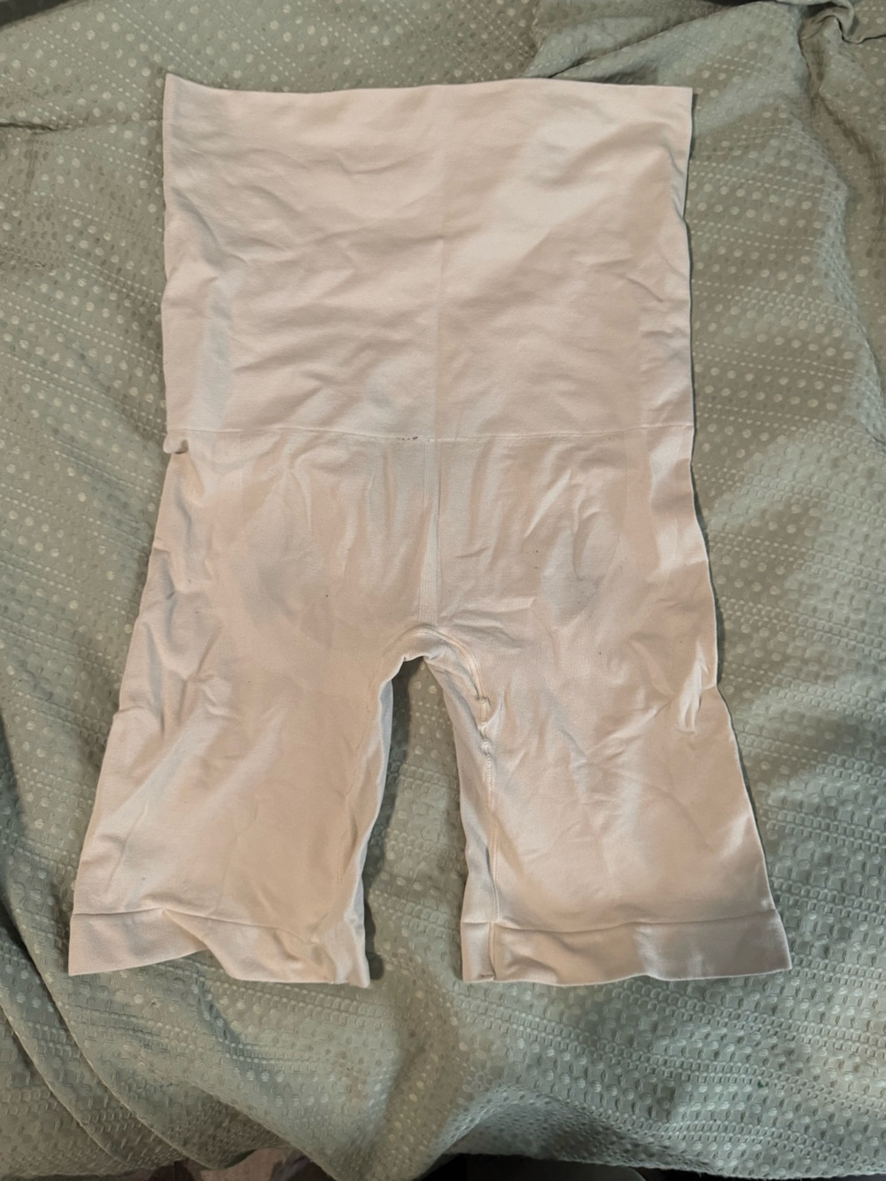 High-Waist Shaping Shorts - Light Pink
